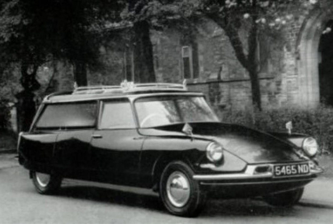 Citroën ID19 Corbillard anglais