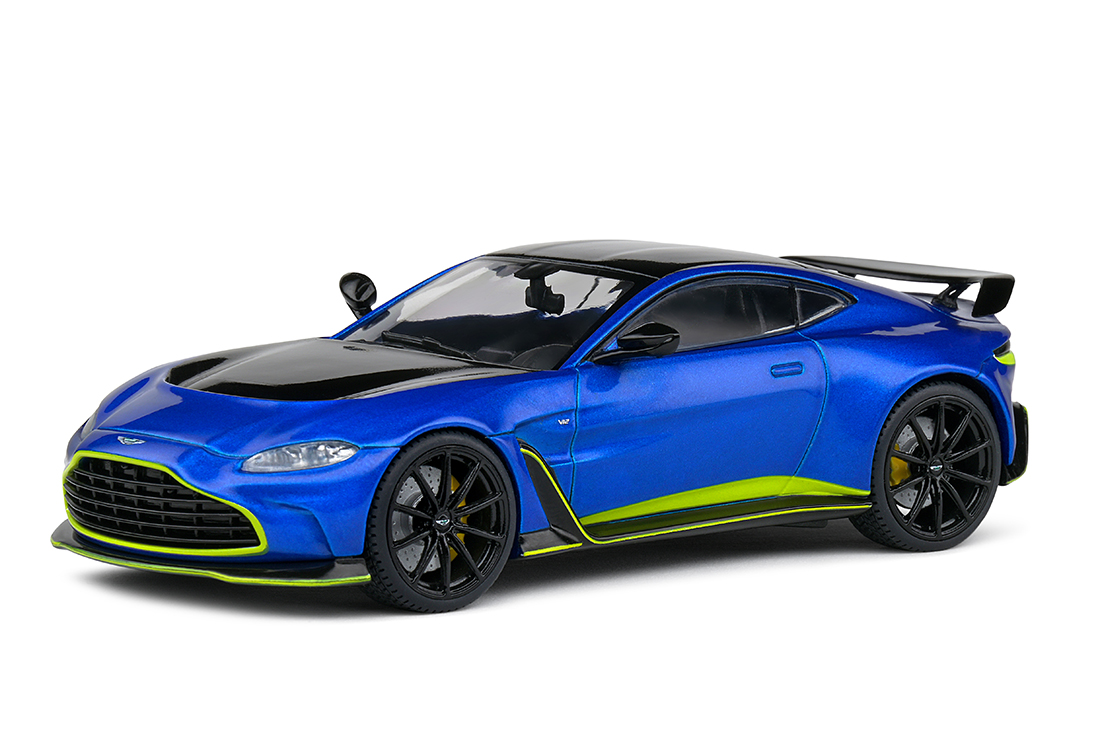 Aston Martin Vantage V12